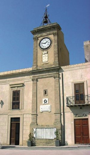 cattolicaeraclea-la-torre-dellorologio