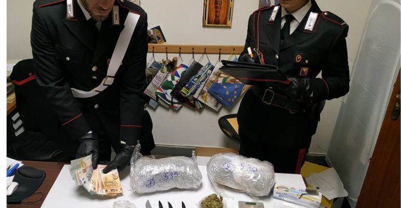 droga - arresto - pusher - carabinieri - Vittoria