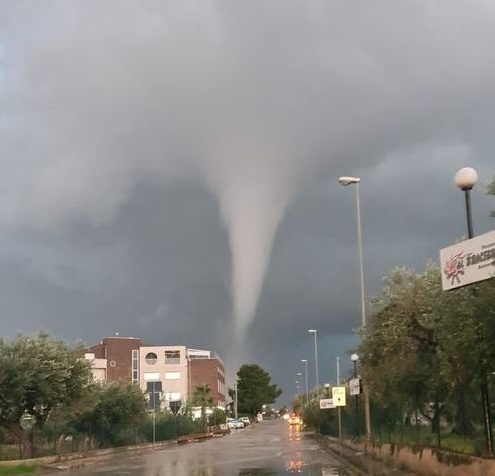 Sicilia - tromba d’aria