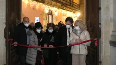 Collettiva d'arte Monterosso- Il taglio del nastro