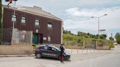 scicli - commerciante - estorsione