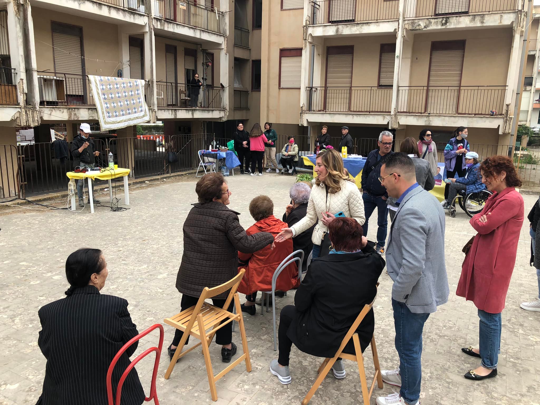 Caterina Riccotti incontra i residenti di via Pietro Nenni